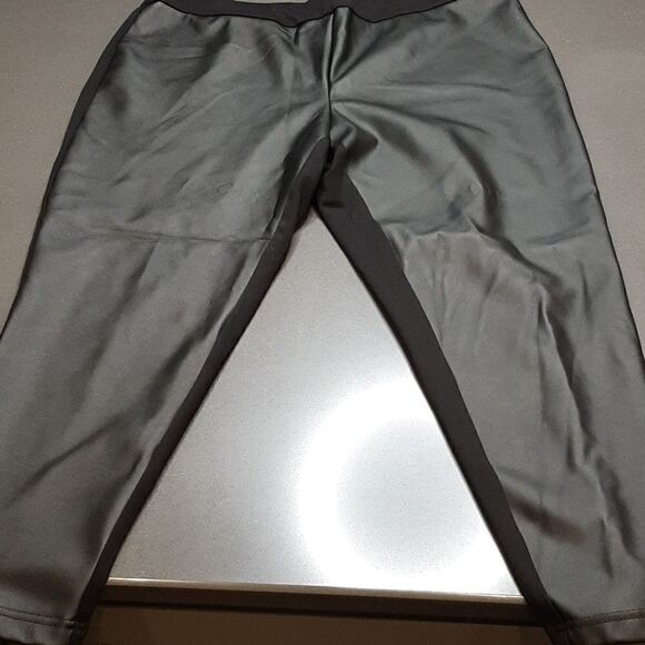 Black Capris with Pleather in Front and Stretchy Material in Back - Picture 1 of 9